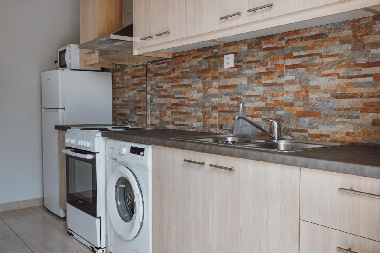 Thalassa Almyros Apartments 维尔加卡拉马塔 外观 照片